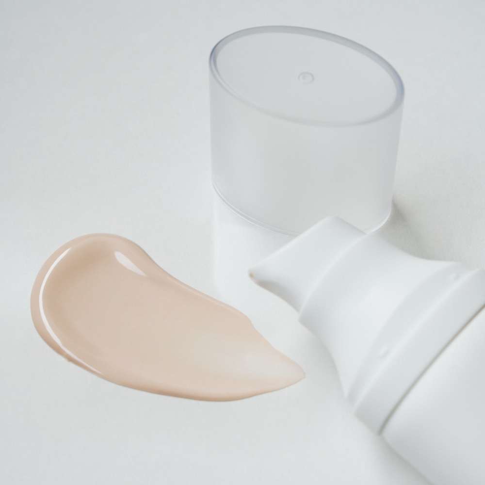 SKIN1004 Madagascar Centella Tone Brightening Tone-Up Sunscreen SPF50+ PA++++ Protector Solar 50 X Ml - Image 6